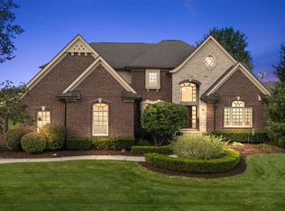 54232 Carrington Dr, Shelby Township, MI 48316
