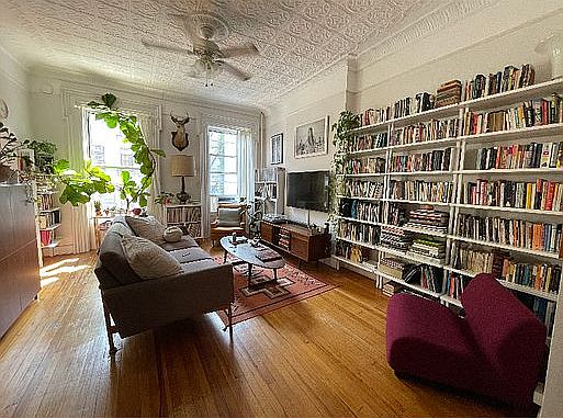 1st image of 210 Carroll St APT 3