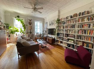 210 Carroll St APT 3, Brooklyn, NY 11231