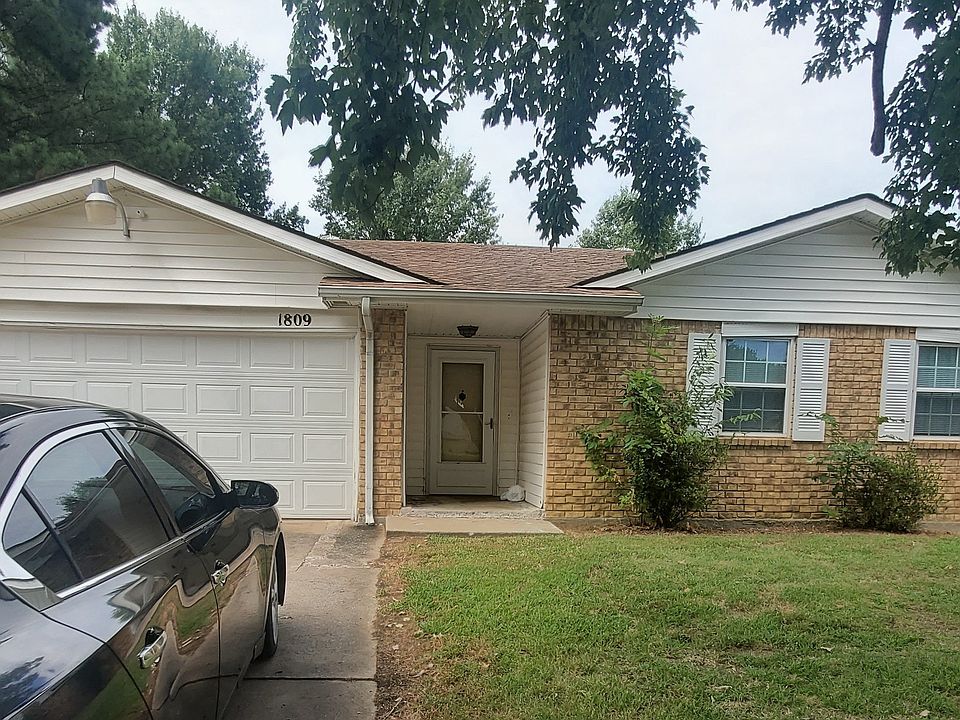 1st image of 1809 Tanglewood Ln