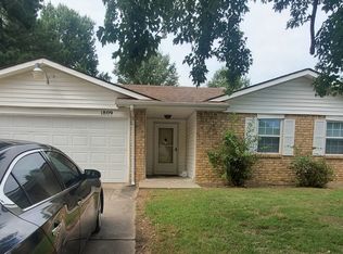 1809 Tanglewood Ln, Muskogee, OK 74403