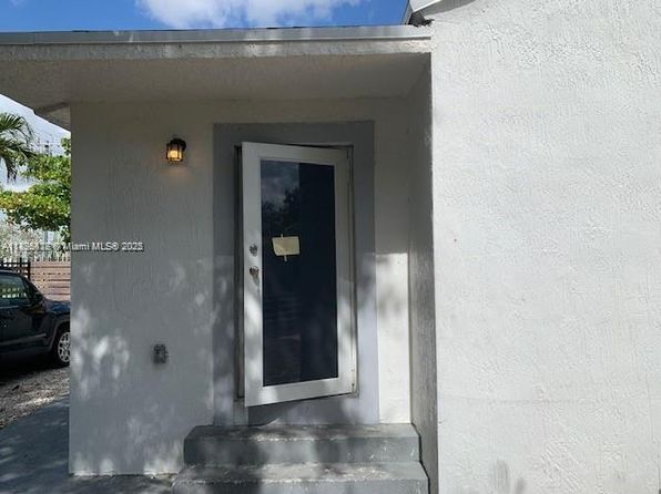 535 NW 93rd St