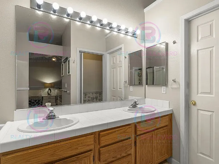 3059 Creekwood Dr — Photo 11