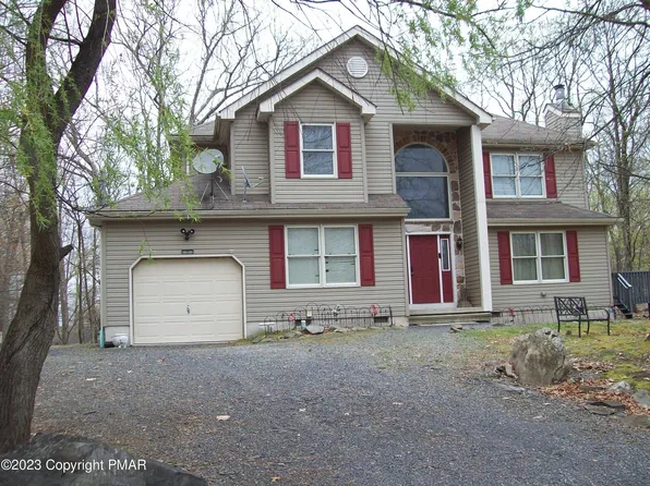 3465 Crestwood Dr, East Stroudsburg, PA 18301