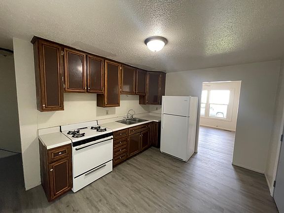 4th image of 6202 N Englewood Dr