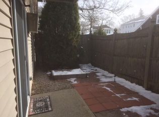 80 Stanton St APT 5, Worcester, MA 01605