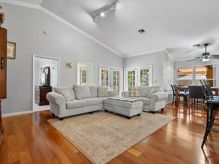 13557 Northumberland Cir — Photo 11