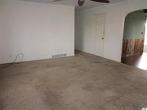 4th image of 6496 N Hawkins Hwy
