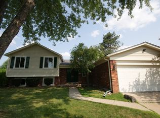 2745 Broadmoor Ct, Rochester Hills, MI 48309