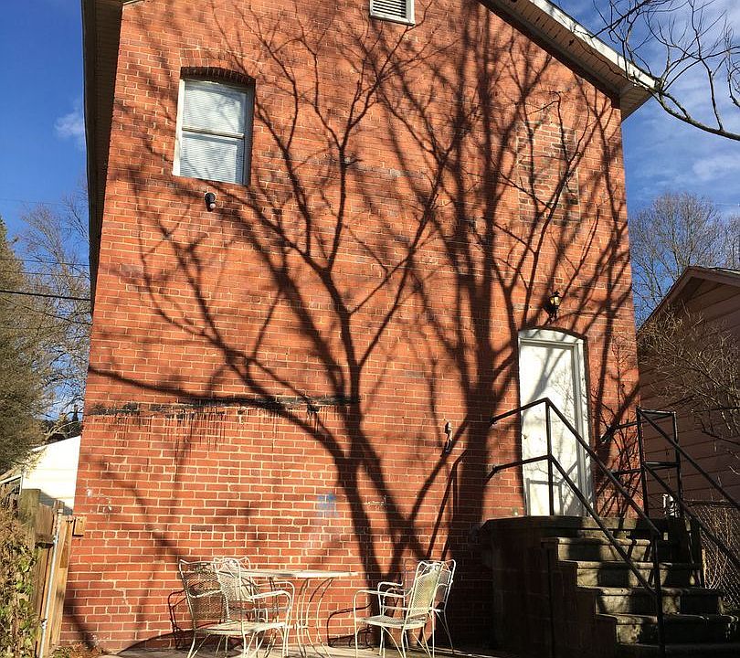 1st image of 708 4th St