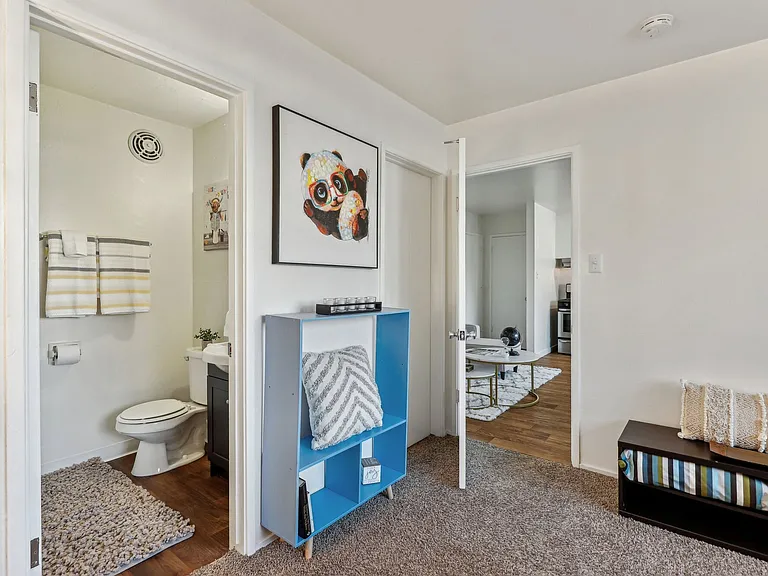 Academy Lane Apartment Homes — Photo 18