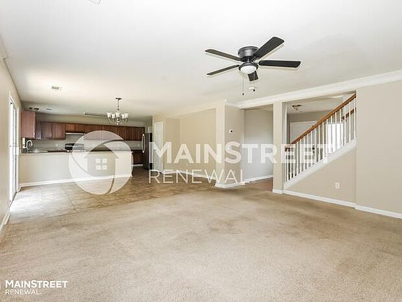 5th image of 404 Leaflet Ives Dr