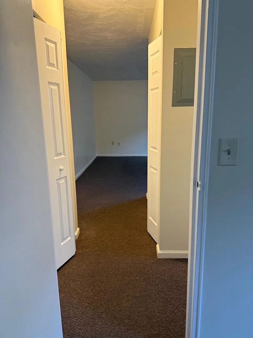 60 Elm St. — Photo 4