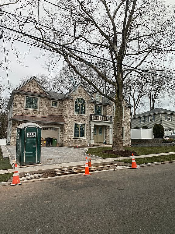 319 Franklin Pl, Paramus, NJ 07652 Zillow