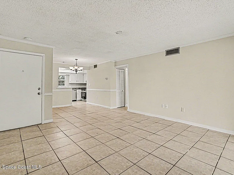 3135 Shady Dell Ln #239 — Photo 6