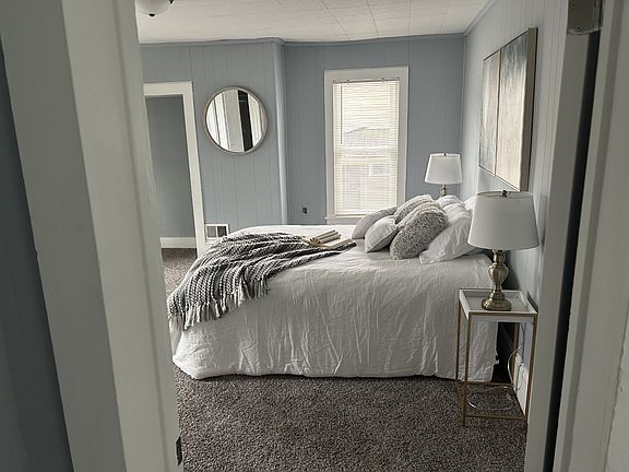 4th image of 865 Franklin Ave