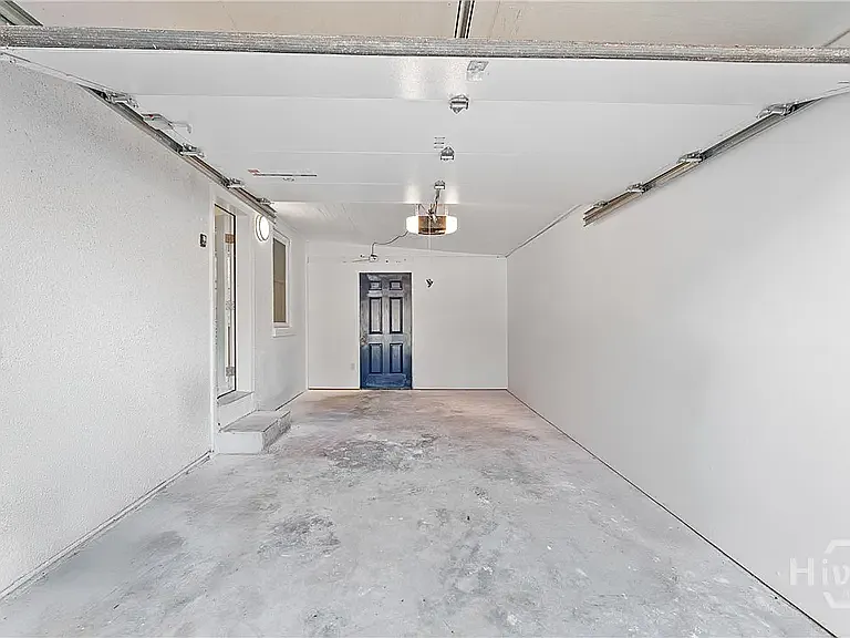 1117 E 41st St — Photo 26
