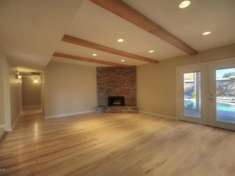 6548 E Presidio Rd — Photo 3