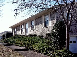 515 Carrie Ln, Loretto, TN 38469