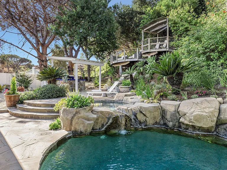 341 Surfview Dr — Photo 19