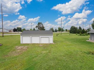 209 W Washington St, Towanda, IL 61776