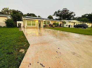 5585 57th Ave N, Saint Petersburg, FL 33709
