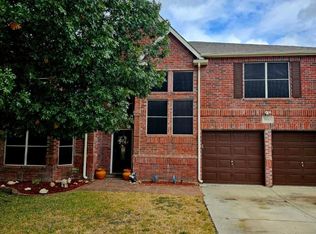 5112 Whisper Dr, Fort Worth, TX 76123