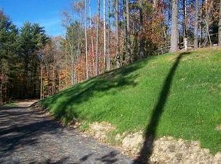 9600 Mulberry Rd, Chesterland, OH 44026