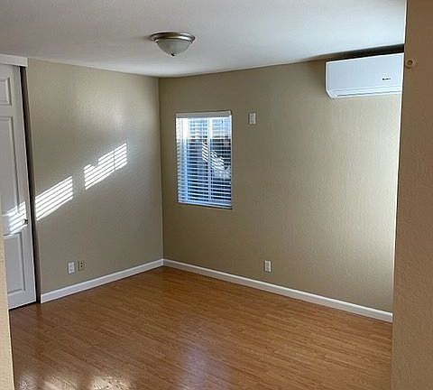Dining area off kitchen