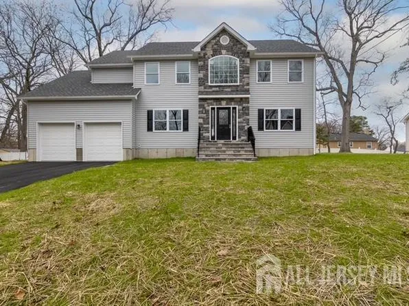40 Avenue I, Monroe, NJ 08831