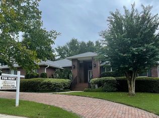 5955 Hermitage Dr, Pensacola, FL 32504