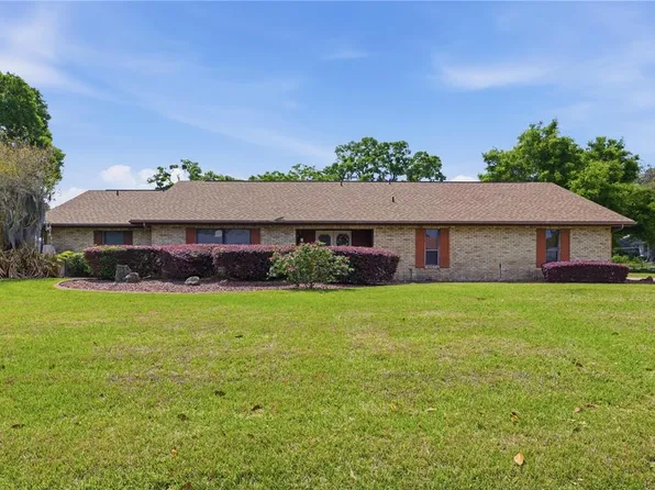 9704 Wedgewood Ln, Leesburg, FL 34788