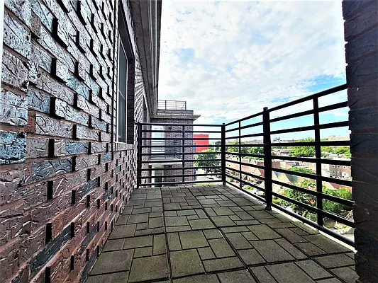 Rented by Oxford Property Group | media 24