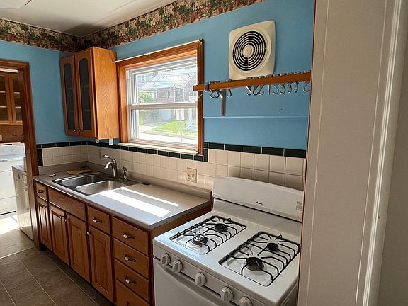 5th image of 4101 Paxton Ave Unit 1