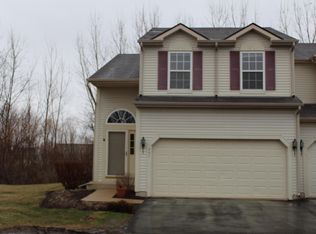 697 Blackstone Ct, Dekalb, IL 60115