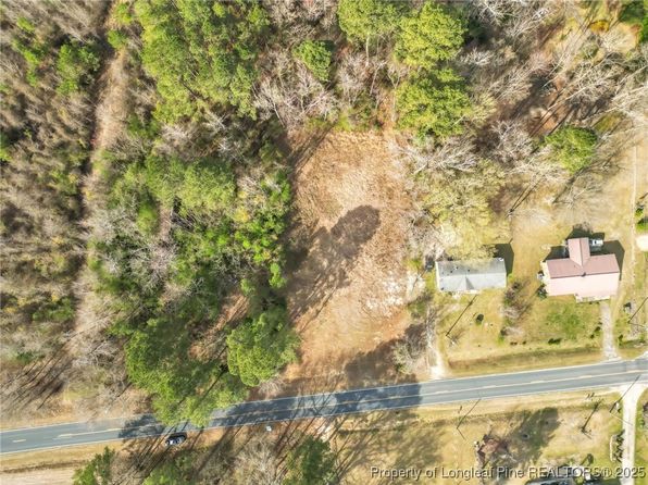 595 Shaw Rd, Saint Pauls, NC 28384