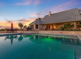 647 Funf Kinder Rd, Fredericksburg, TX 78624