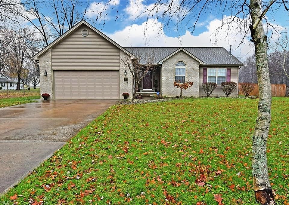 1st image of 735 Esme Dr
