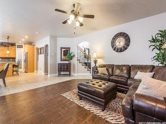 3rd image of 14449 S Loganfalls Ln
