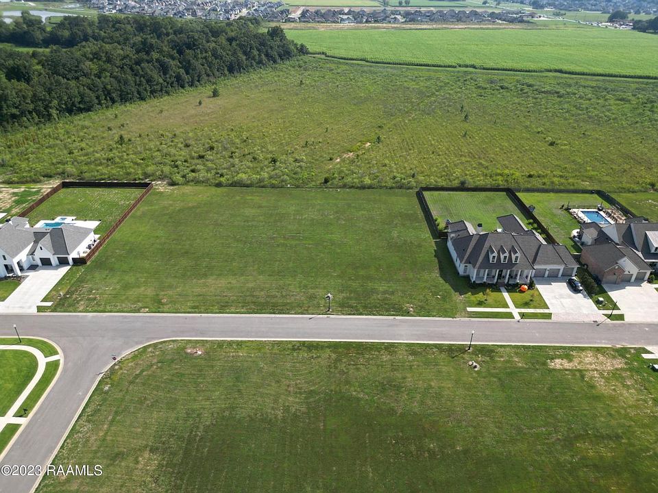 1st image of 303 Stony Trek Dr