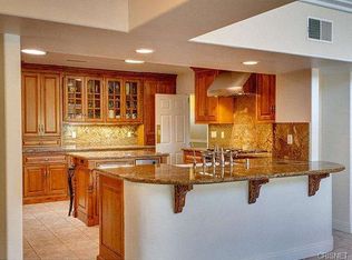 18531 San Jose St, Porter Ranch, CA 91326