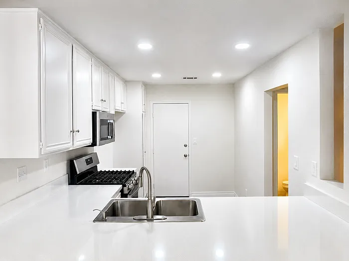 28142 Bobwhite Cir #58 — Photo 4