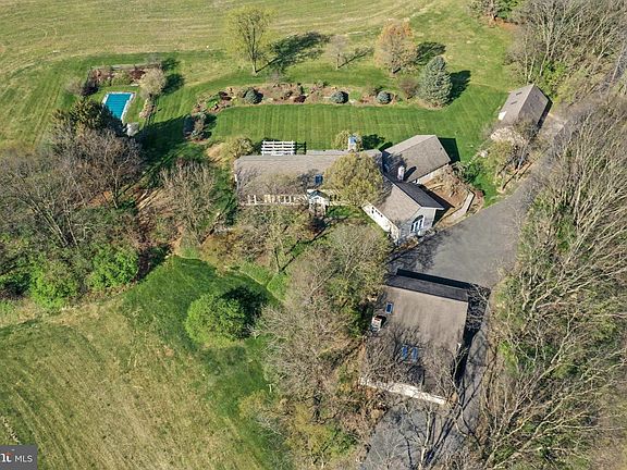 3rd image of 67 Evans Hill Rd