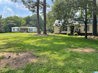 4046 Nixon Rd, Bessemer, AL 35022