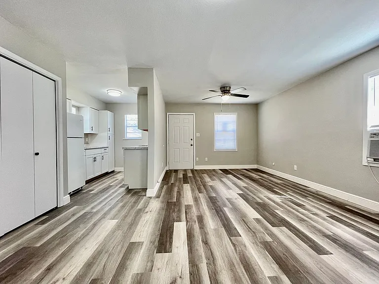 232 Camacho St — Photo 2