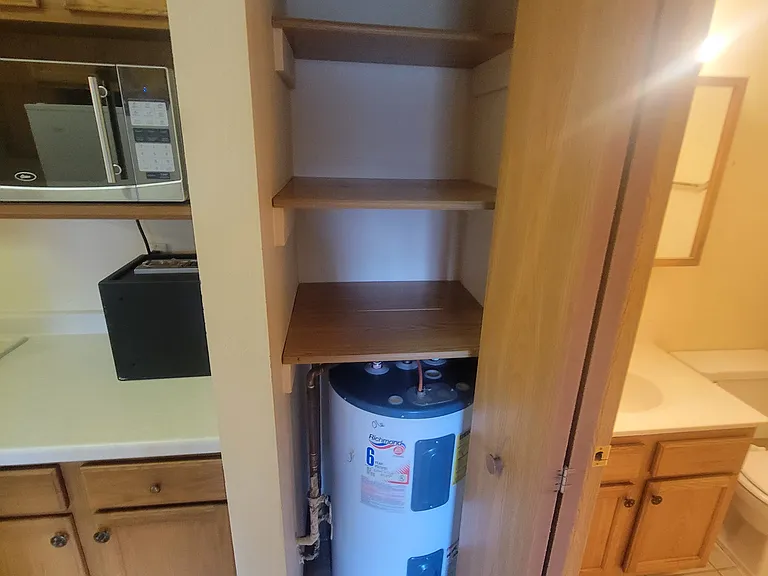 1709 La Crescent St #118 — Photo 13