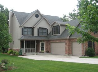 1101 S School St, Lombard, IL 60148