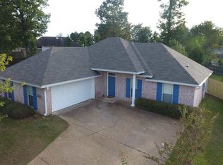 104 Cypress Ct, Pearl, MS 39208