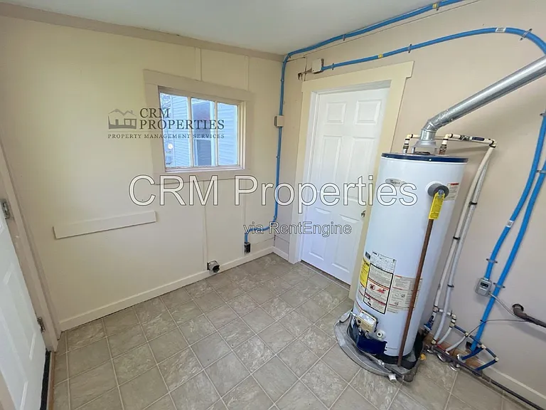1341 S Delphos St — Photo 10
