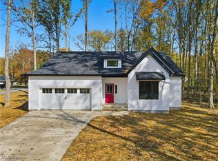 603 Oriole Dr, Rock Creek, OH 44084
